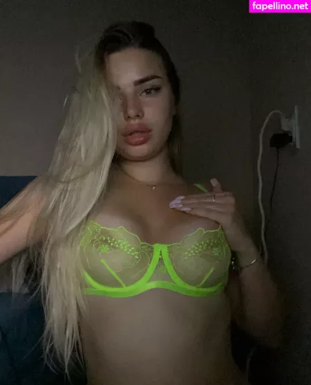 Blondyaria OnlyFans Thumbnail #ZR0hKtQLAS