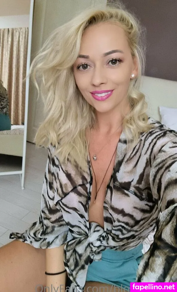 blondieofficial, blondymyra Nude Leaked OnlyFans Photo #YM60HopoPV