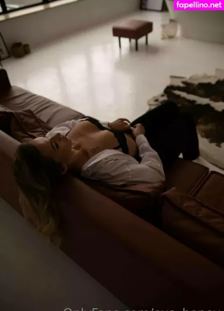 Bloody Lady OnlyFans Thumbnail #Uxy2sqXGDC