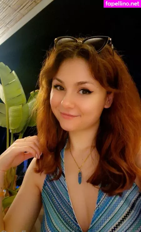 Blooming X Daisy 2 OnlyFans Thumbnail #2DNQGhpRET