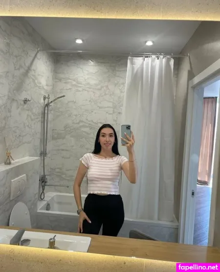 Blossom Kiss OnlyFans Thumbnail #6hLyEYs7ch