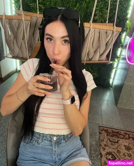 Blossom Kiss OnlyFans Thumbnail #TiiTwK9dXl