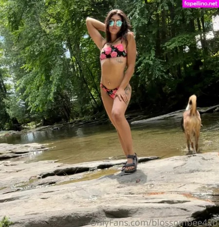 Blossombee420 OnlyFans Thumbnail #q0By08cX0s