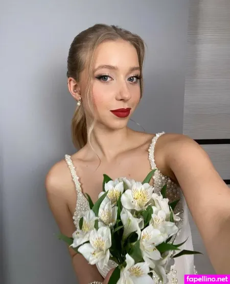 Blossomcherry OnlyFans Thumbnail #lH6O8r3Ol4