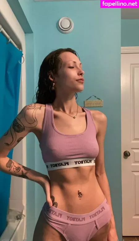 Blossoming Vixen OnlyFans Thumbnail #DmQuGeUuJI