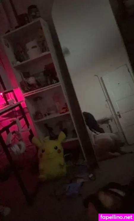 Blows OnlyFans Thumbnail #auELOqAAVT