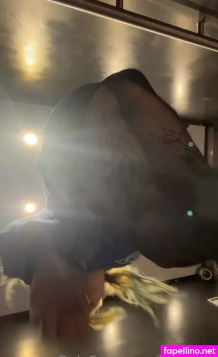 Bloxmliz OnlyFans Thumbnail #iAlpYW7DFW