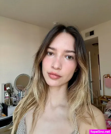 Blueberryellie OnlyFans Thumbnail #9pT0SsnKo7