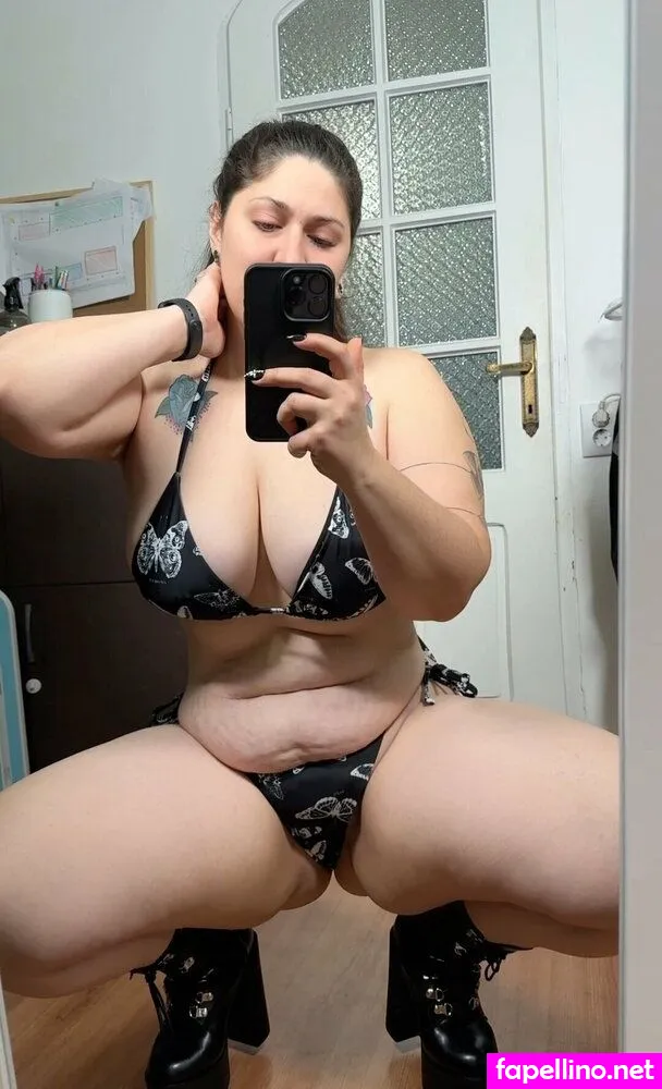 bluebitchroxy Nude Leaked OnlyFans Photo #4PlKhgHQfK