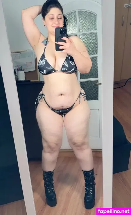 Bluebitchroxy 2 OnlyFans Thumbnail #xfSmbhP7T9