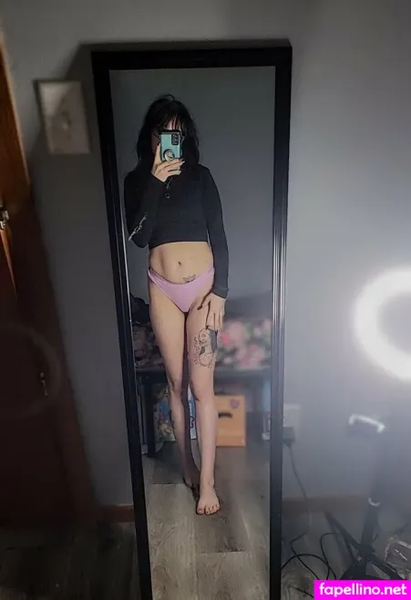 Bluegothgf69 OnlyFans Thumbnail #D3BuN8S244