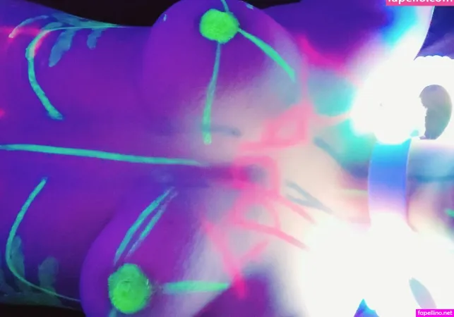 Bluehuneydew OnlyFans Thumbnail #1fVMKM1EwQ