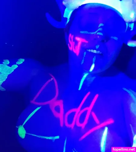 Bluehuneydew OnlyFans Thumbnail #NzbiQdTbmo