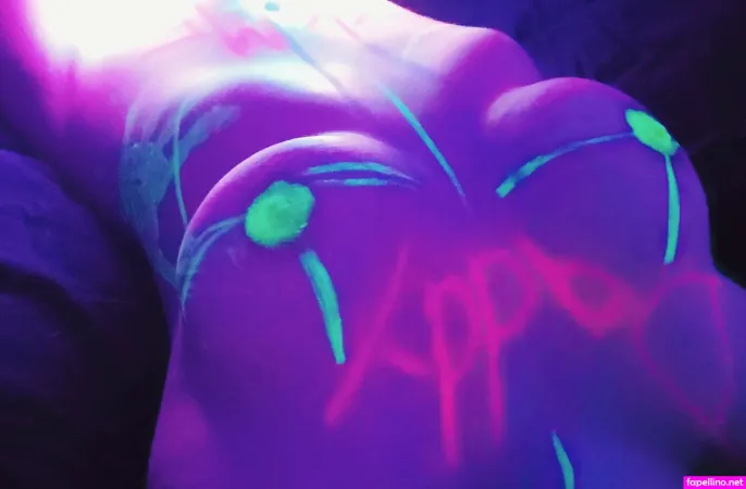 Bluehuneydew OnlyFans Thumbnail #l7cljEQuR0