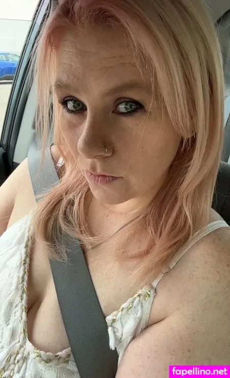 Blueyedkitten77 OnlyFans Thumbnail #3OyXdXZNib