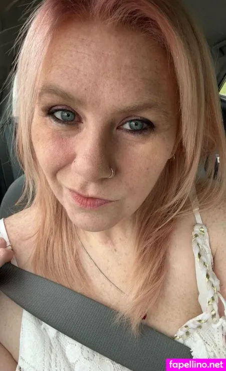 Blueyedkitten77 OnlyFans Thumbnail #ceCp5L04ug