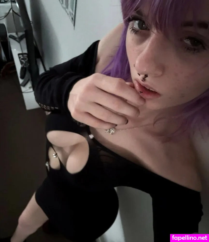 _.gh0st._.420._, blunt.n.balanced Nude Leaked OnlyFans Photo #a0gxUp5XIN