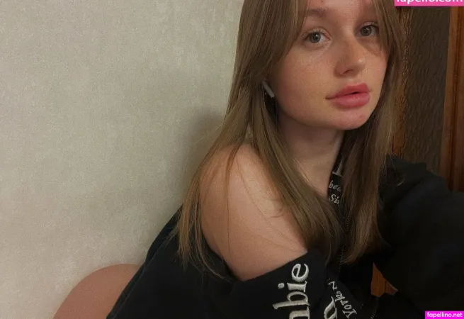 Blurrkittie OnlyFans Thumbnail #0kFJOxnqB9