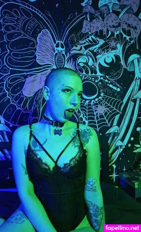 Blythewolde666 OnlyFans Thumbnail #8PoAcow356