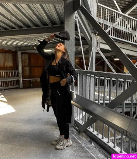 Bo Van Bussel OnlyFans Thumbnail #DltmWGStjq