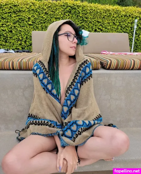 Boba Bitch 4 OnlyFans Thumbnail #QoF88PM4nX