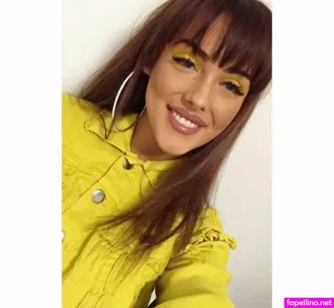 Bobbie Cook OnlyFans Thumbnail #W5lwC744U0