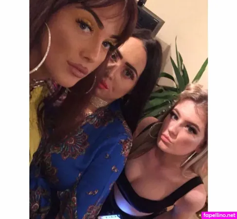 Bobbie Cook OnlyFans Thumbnail #ir3zZWBZcJ