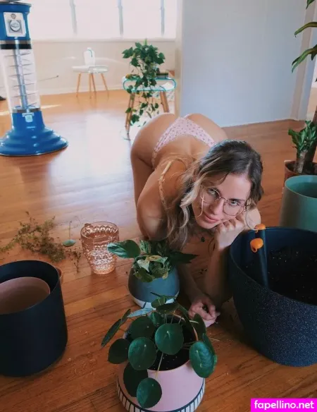 Bobbielavenderfree OnlyFans Thumbnail #SChmVXVj8O