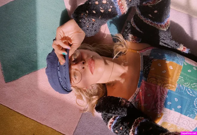 Bobbielavenderfree OnlyFans Thumbnail #cST3v5NsW2