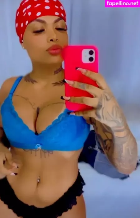 Boca Vermelha OnlyFans Thumbnail #awnbTfrT5K