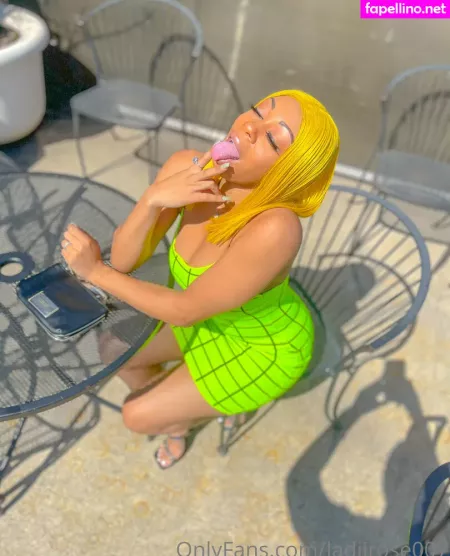 Bodyonrose OnlyFans Thumbnail #HqToDCg2NU