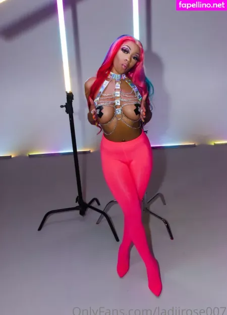 Bodyonrose OnlyFans Thumbnail #kgwYTh30IB