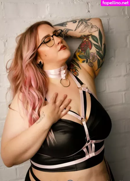 Bodyposistylist OnlyFans Thumbnail #c8qo9zzZHR