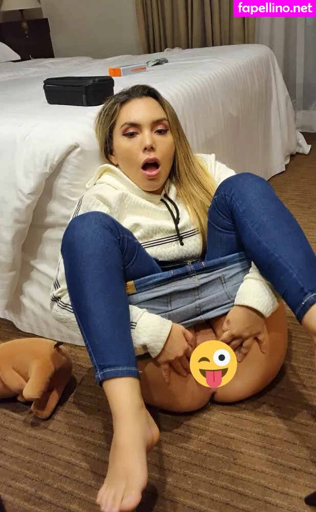 bolivianamimifree, mimizinhaofficial Nude Leaked OnlyFans Photo #V0hXIVX6t2