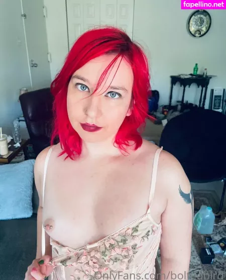 Boltedbird OnlyFans Thumbnail #uJEaAlIRic