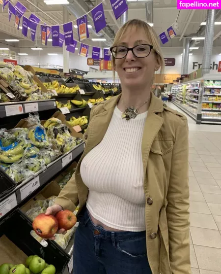 Boltonwife OnlyFans Thumbnail #e00tLp9ZcG