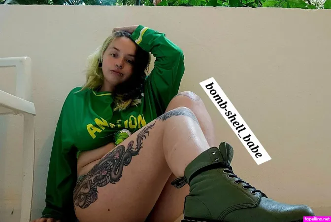 Bomb Shell Babe OnlyFans Thumbnail #qA1NHPn2ok