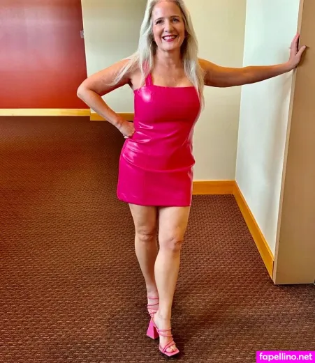 Bombshell Nurse OnlyFans Thumbnail #YXvpOwZZMI