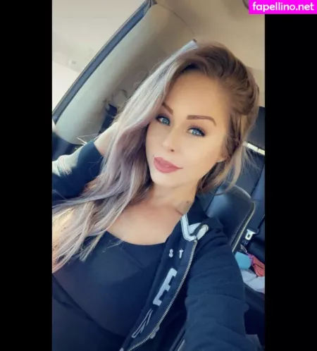 Bombshell522 OnlyFans Thumbnail #qXP5SWrL85