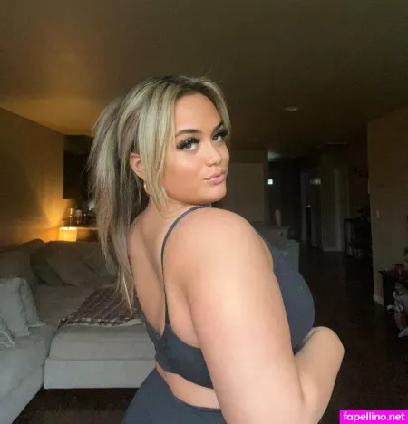 Bombshellcel OnlyFans Thumbnail #8DGtvBnBvo