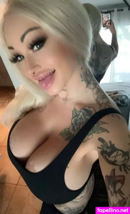 Bombshelldezfree 2 OnlyFans Thumbnail #22PdqutayL