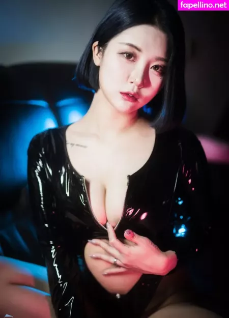 Bomi OnlyFans Thumbnail #eTlzMJyM90