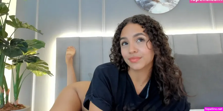 Bonnie Bloom Bonniebloom OnlyFans Thumbnail #ouJvKZeF01