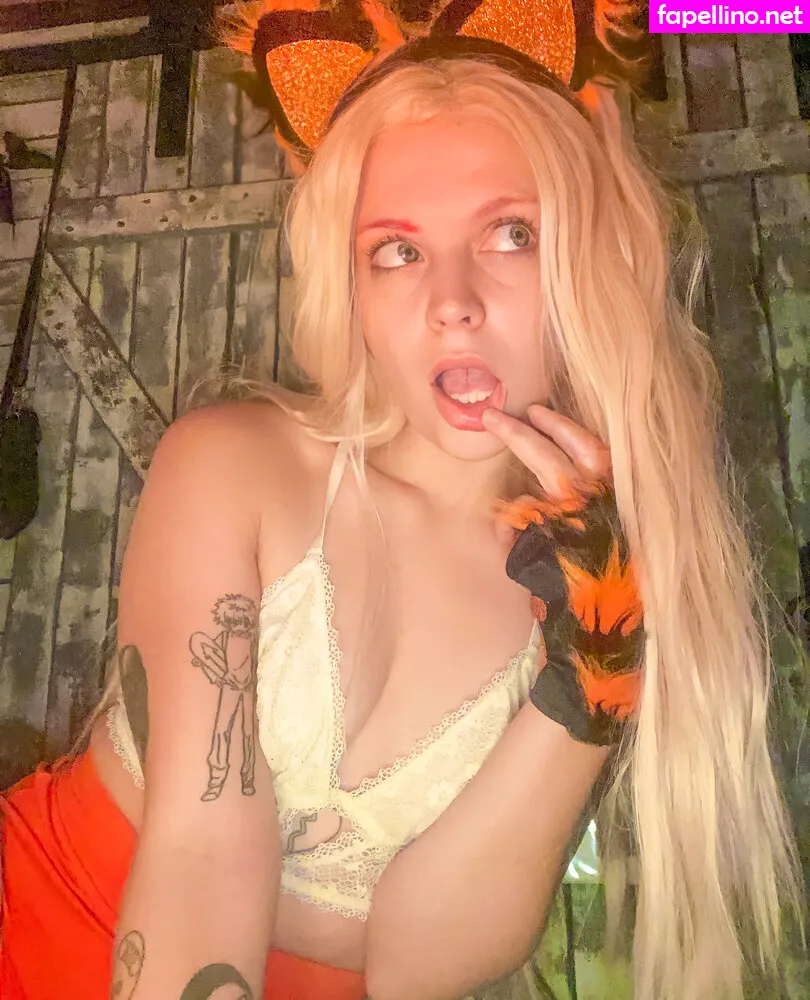 _bonniegrace_, ashleygracee Nude Leaked OnlyFans Photo #Xf3Mr049D8