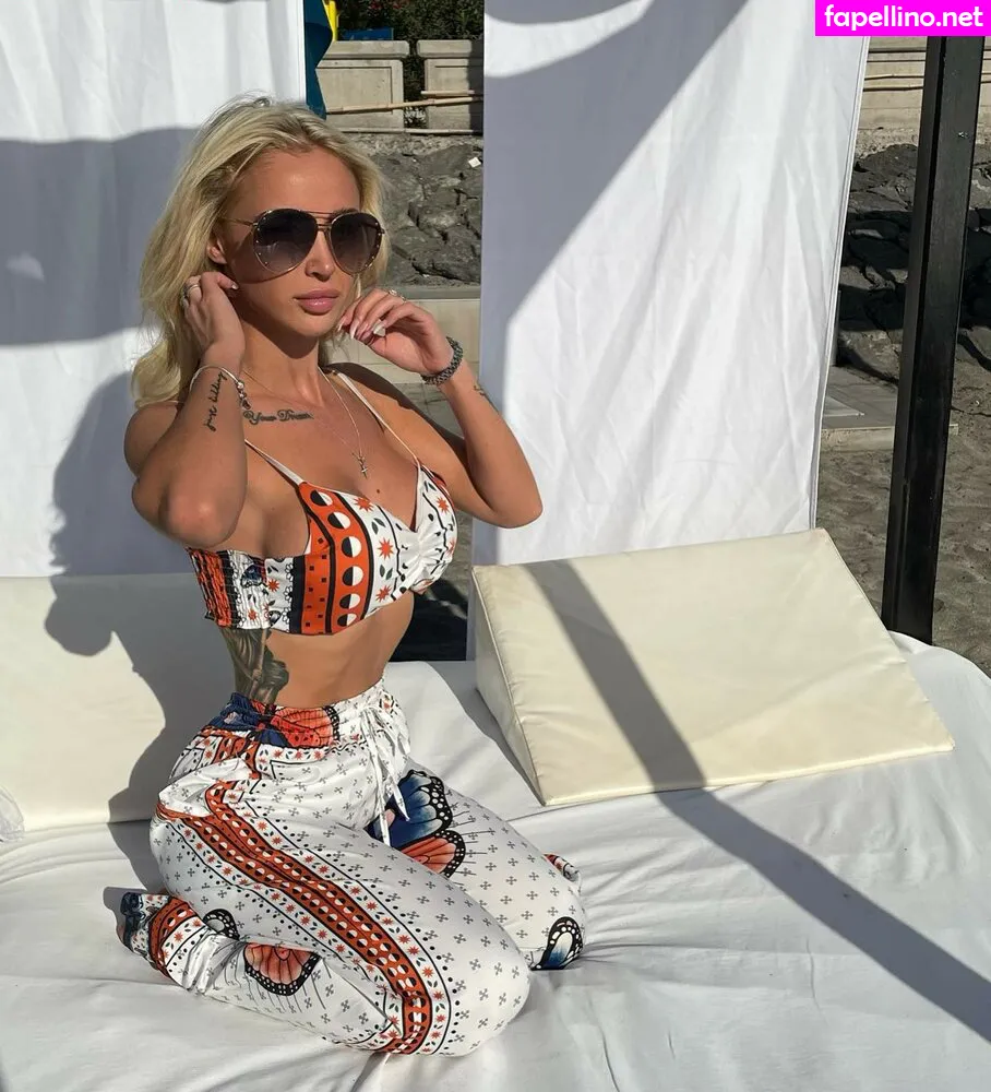 bonniemarie90, bonniemarieexo Nude Leaked OnlyFans Photo #YHX7vR6Kzp