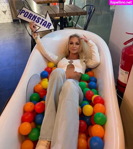 Bonnie Marie OnlyFans Thumbnail #p4zSabiaoE