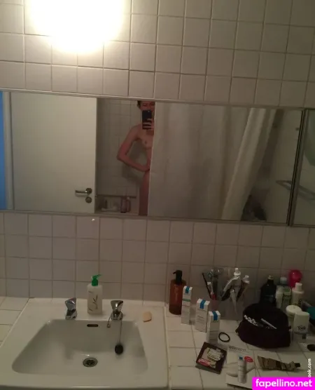 Bonnie Wright 1 OnlyFans Thumbnail #ClkjUnrhPh