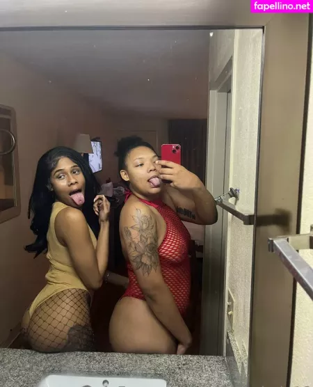 Bonniexclyde18 OnlyFans Thumbnail #91NVs4P1xN