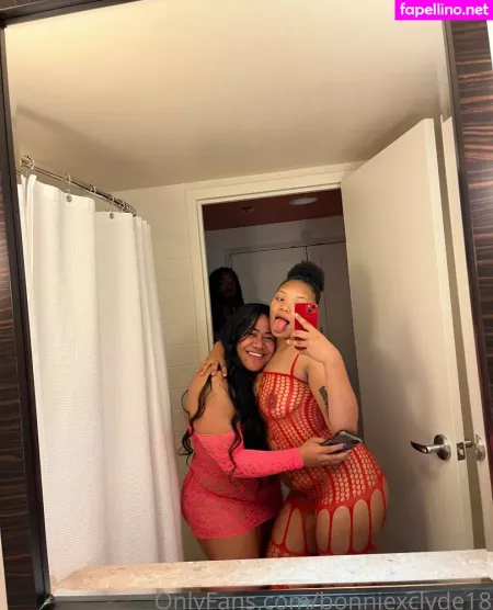 Bonniexclyde18 OnlyFans Thumbnail #SBd2yUycZz