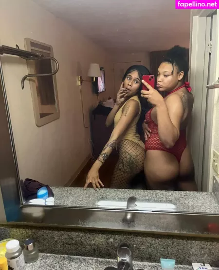 Bonniexclyde18 OnlyFans Thumbnail #gdiu5KEFjP